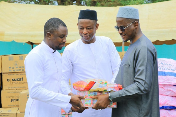 Séguéla : solidarité pendant Ramadan et Carême avec Dr Maférima Bamba Fouete Séguéla : solidarité pendant Ramadan et Carême avec Dr Maférima Bamba Fouete