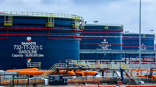 La raffinerie Dangote au Nigeria La raffinerie Dangote au Nigeria