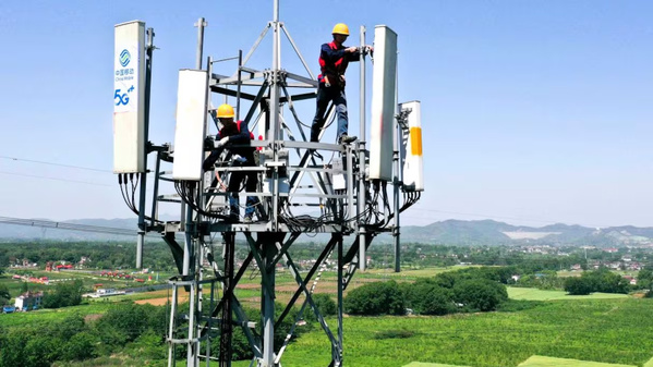 1.000 nouvelles tours télécoms seront installées cette année, sur un total de 3.700 prévues à l’échelle nationale.