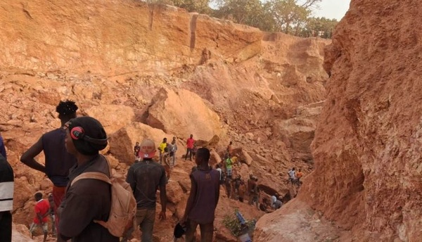 Guinée : huit morts dans l’éboulement d’une mine artisanale à Boukaria Guinée : huit morts dans l’éboulement d’une mine artisanale à Boukaria