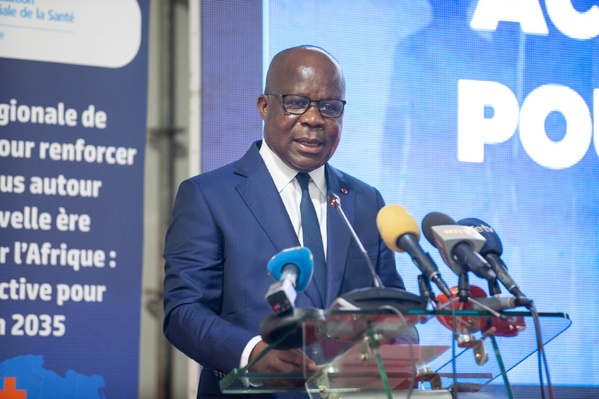 Pierre Dimba, ministre de la Santé. Pierre Dimba, ministre de la Santé.