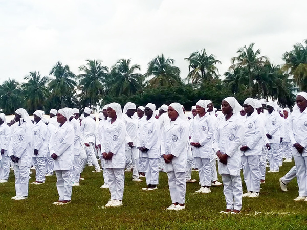 Auxiliaire de santé. Auxiliaire de santé.
