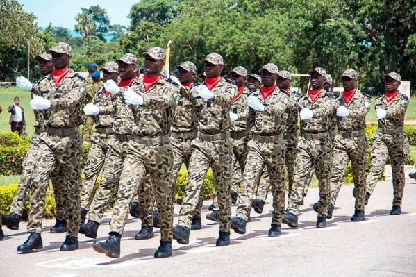 Un détachement de Gardes pénitentiaires. Un détachement de Gardes pénitentiaires.