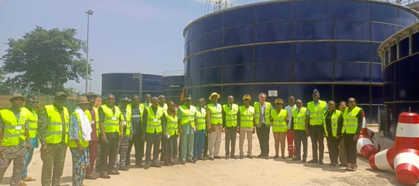 Les autorités locales et environnementales ont salué cette réalisation, tout en appelant au respect strict des normes en vigueur.