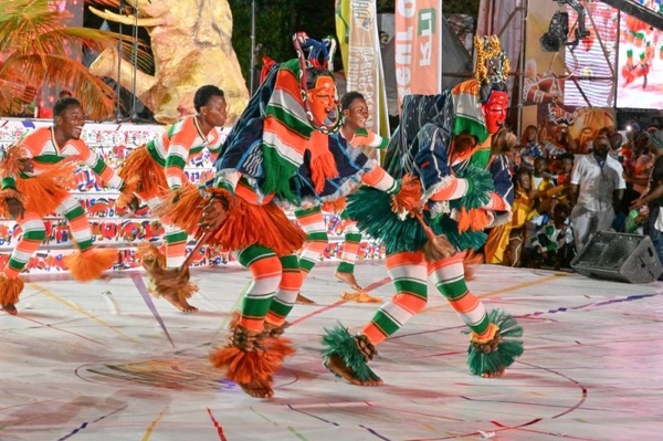 Le Zahouli, une danse ivoirienne de la région de Bouaflé. Le Zahouli, une danse ivoirienne de la région de Bouaflé.