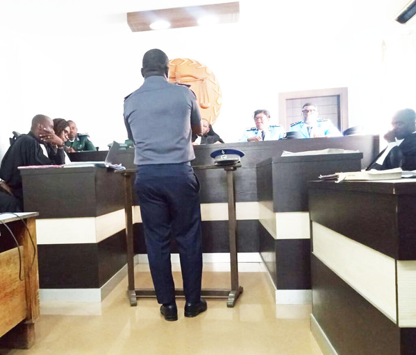 Le Tribunal militaire a été sans pitié pour le gendarme racketteur. Le Tribunal militaire a été sans pitié pour le gendarme racketteur.