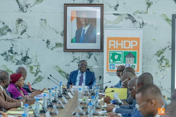 RHDP : nouvelles adhésions et reconnaissance des cadres à Abidjan