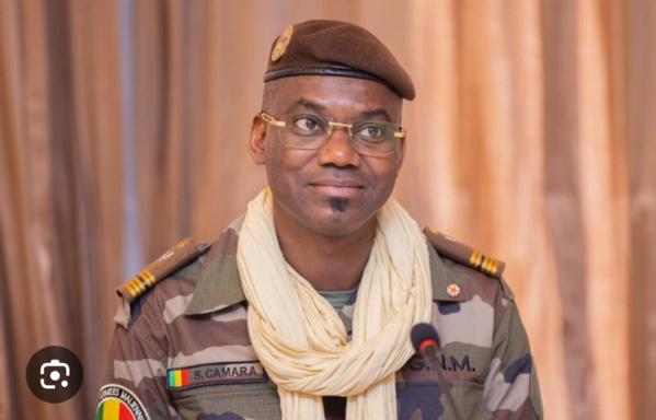 Mali : des attaques coordonnées frappent Bamako et Kati, le sort du ministre de la Défense incertain Mali : des attaques coordonnées frappent Bamako et Kati, le sort du ministre de la Défense incertain