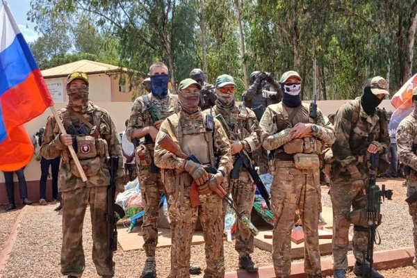 Mali : les forces russes quittent Kidal, les rebelles revendiquent le contrôle total Mali : les forces russes quittent Kidal, les rebelles revendiquent le contrôle total