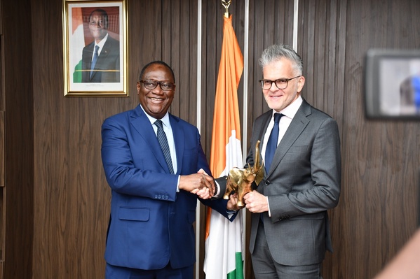 , SEM Téné Birahima OUATTARA, Vice-Premier Ministre, Ministre de la Défense a reçu en audience, ce mercredi 29 avril 2026, M. Richard Michaels, Sous-secrétaire d'État Adjoint des États-Unis en charge de l'Afrique de l'Ouest.