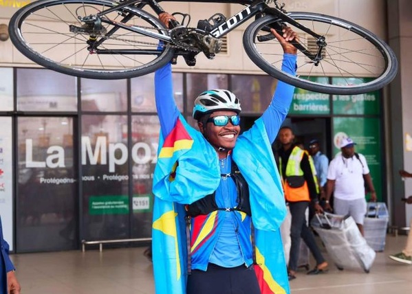 Miguel Masaisai lance son voyage de Goma-Rabat à vélo, après l’étape Goma-Cap Town