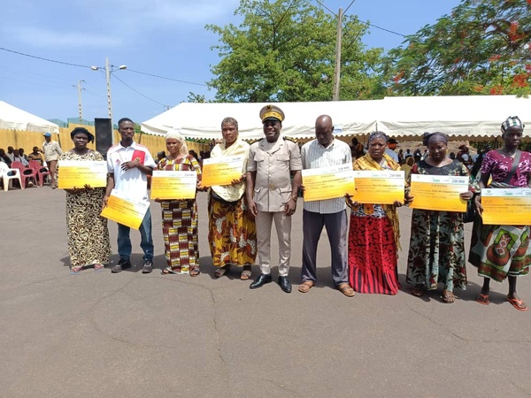 Korhogo : plus de 164 millions FCFA pour soutenir 710 jeunes et femmes Korhogo : plus de 164 millions FCFA pour soutenir 710 jeunes et femmes