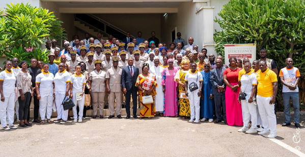 Ouvert à l’ensemble des couches sociales vivant en Côte d’Ivoire comme à l’extérieur, le Prix national d’Excellence est l’expression de la reconnaissance de l’État en faveur de ses citoyens les plus méritants.