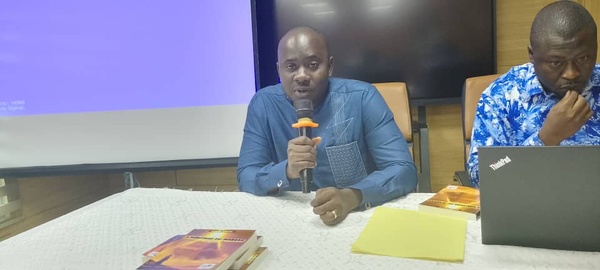 Amani Kauphy Emmanuel, (au micro), président du CLANOH. Amani Kauphy Emmanuel, (au micro), président du CLANOH.