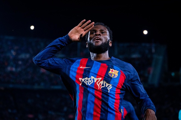Franck Kessié serait prêt à diviser son salaire par trois pour quitter Al-Ahli et retrouver la Serie A