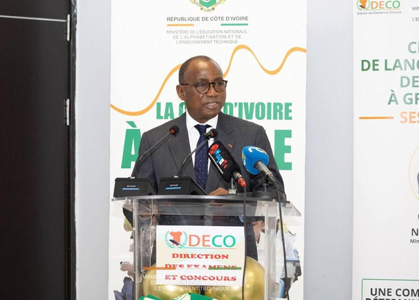Le  ministre de l’Éducation nationale, de l’Alphabétisation et de l’Enseignement technique, N'Guessan Koffi.