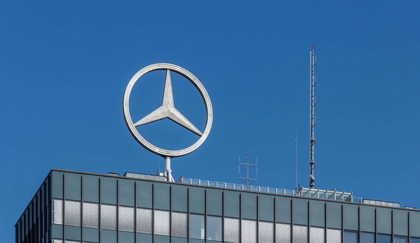 Mercedes-Benz ouvre la porte à une diversification vers l’armement face à un monde jugé plus instable Mercedes-Benz ouvre la porte à une diversification vers l’armement face à un monde jugé plus instable