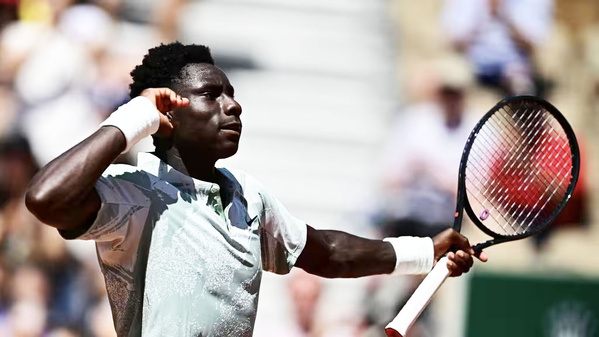 À Roland-Garros, le 26 mai 2026, Moïse Kouamé face à Marin Cilic.