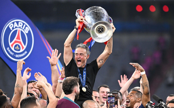 Paris Saint-Germain champion d’Europe 2026 : victoire aux tirs au but face à Arsenal