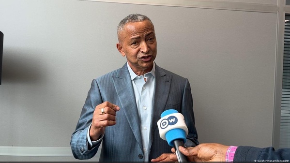 Pour Moïse Katumbi, la Constitution ne doit pas être modifiée au gré des circonstances. L'opposant dénonce une initiative qu'il juge dangereuse pour la démocratie congolaise.