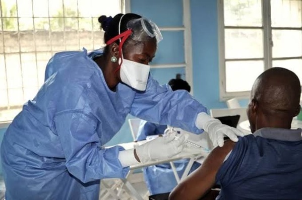 : RDC : grève annoncée des médecins en pleine recrudescence d’Ebola : RDC : grève annoncée des médecins en pleine recrudescence d’Ebola