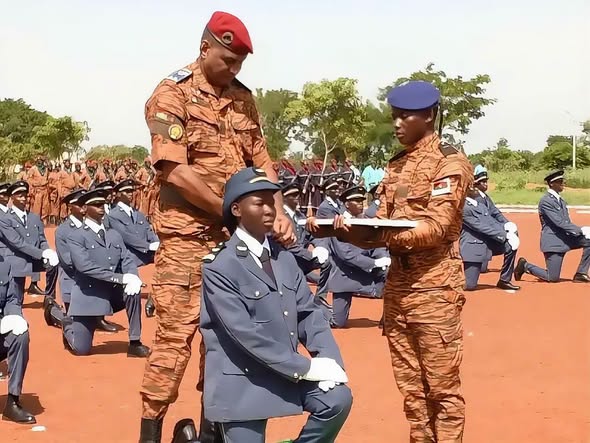 Sortie de la promotion « Sergent Lionel Josias Ouattara » à l'EMTA  de Bobo-dioulasso.