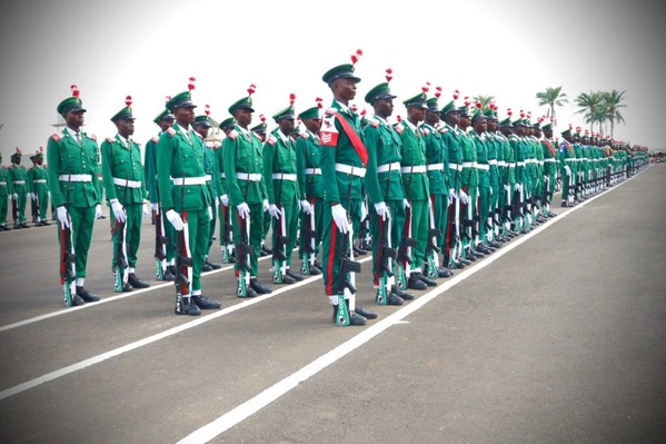 Plus de 8 000 soldats ont intégré l’armée nigériane .
