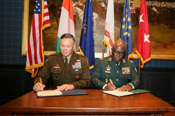 Côte d’Ivoire : un nouveau partenariat militaire avec les États-Unis pour renforcer les capacités des FACI