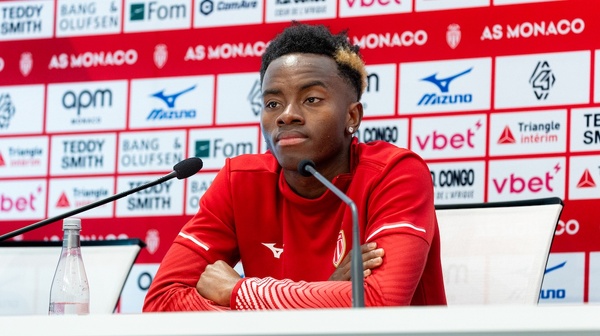 Monaco annonce le départ de Simon Adingra