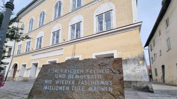 À Braunau, la maison natale d’Hitler devient un commissariat