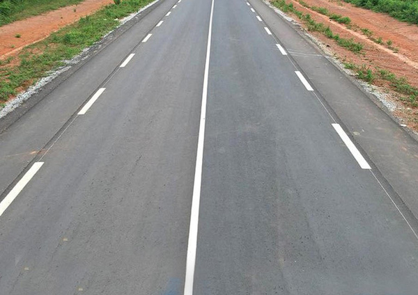 Routes du Centre-ouest : 10 milliards FCFA pour bitumer 100 km d’axes reliant Toulepleu-Zouan-Hounien et Séguéla-Mankono.