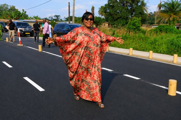 Affaire du bitumage des rues de Toulepleu : Anne Désirée Ouloto-Lamizana rassure les populations : « Toulepleu aura ses 05 kilomètres de bitume »