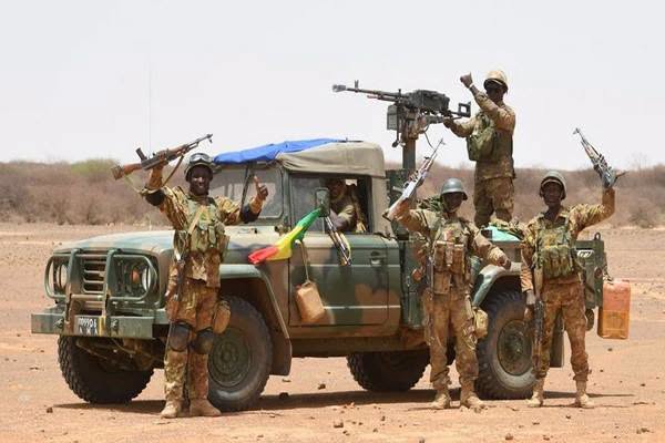 Mali : le FLA annonce un repli stratégique face à l’offensive sur Kidal