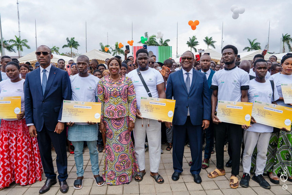 À Abobo, 3 704 jeunes bénéficient de financements et dispositifs pour démarrer leurs activités. À Abobo, 3 704 jeunes bénéficient de financements et dispositifs pour démarrer leurs activités.