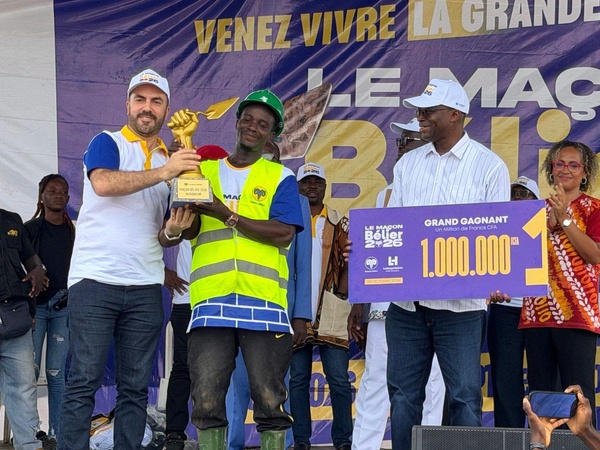Edoua Michel, venu de Bouaké, remporte le concours Maçon Bélier 2026 et décroche 1 million FCFA.