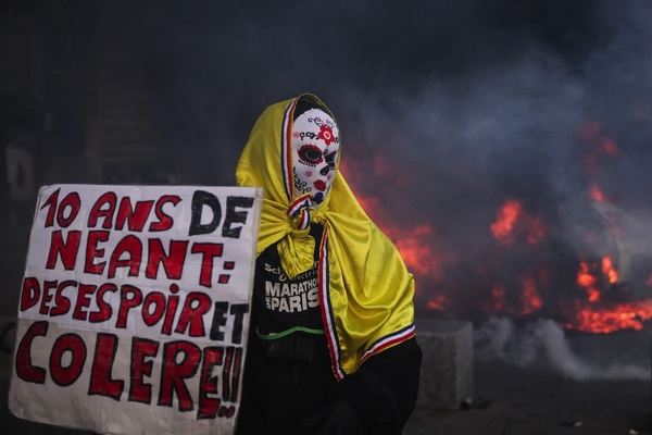 Paris : 557 personnes en garde à vue après une nuit de violences et de pillages