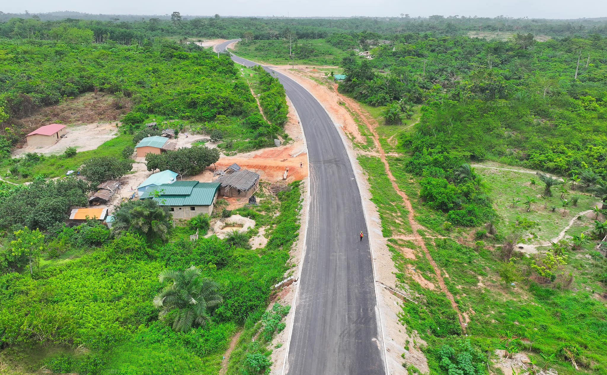 Côte d'Ivoire - Agboville – Agou : la nouvelle route de 34 km qui transforme la mobilité entre l’Agnéby-Tiassa et la Mé