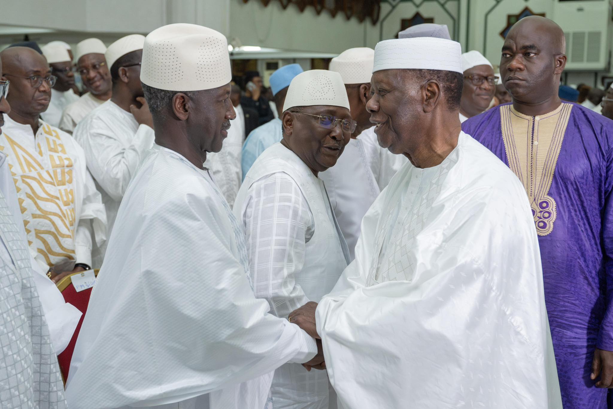 Nuit du Destin 2026 : Adama Bictogo a prié aux côtés du président Ouattara à la Riviera Golf