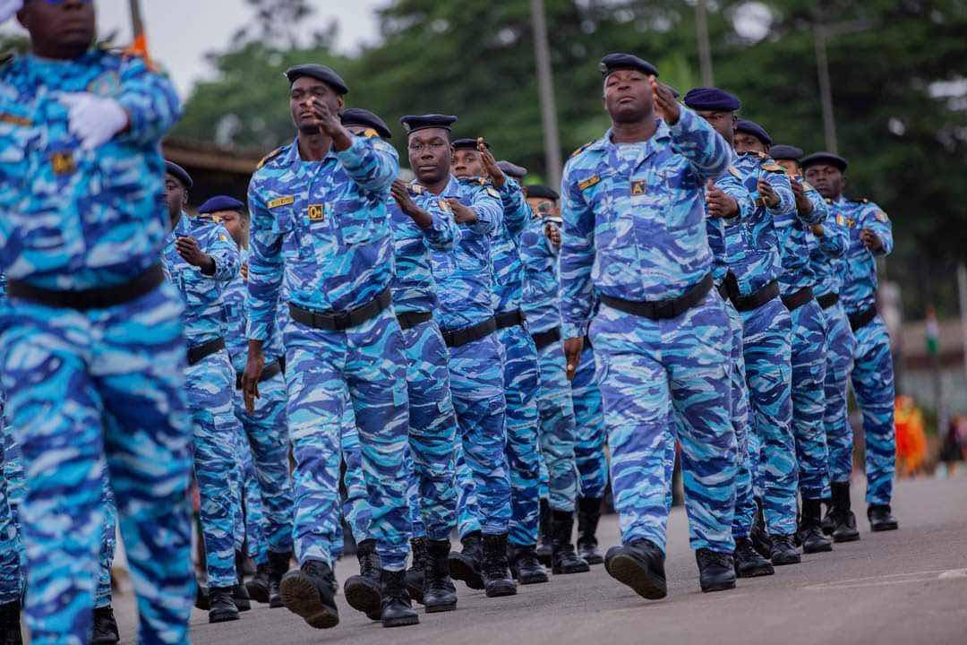 Police municipale en Côte d’Ivoire : tout savoir sur le recrutement, la formation, les grades et l’évolution de carrière