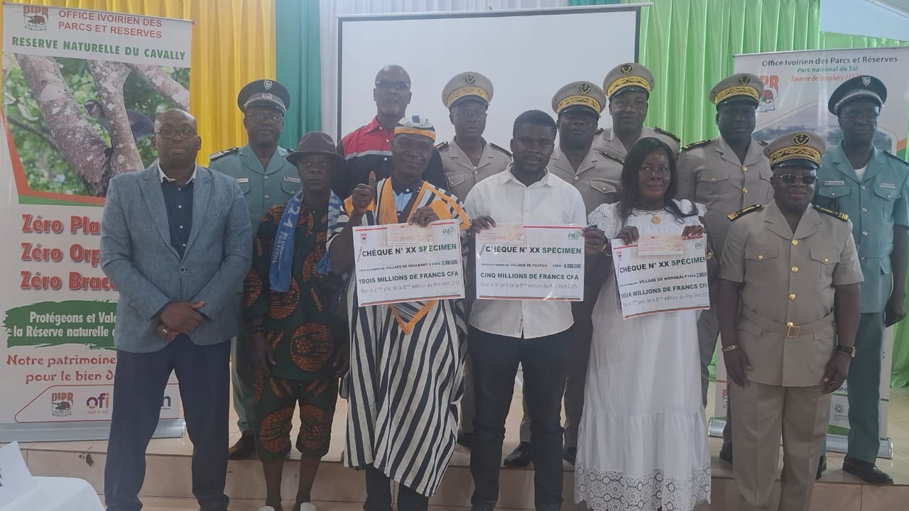 Remise du Prix du Village Vert 2025, doté de 10 millions FCFA par la Banque mondiale via le PIF 2.