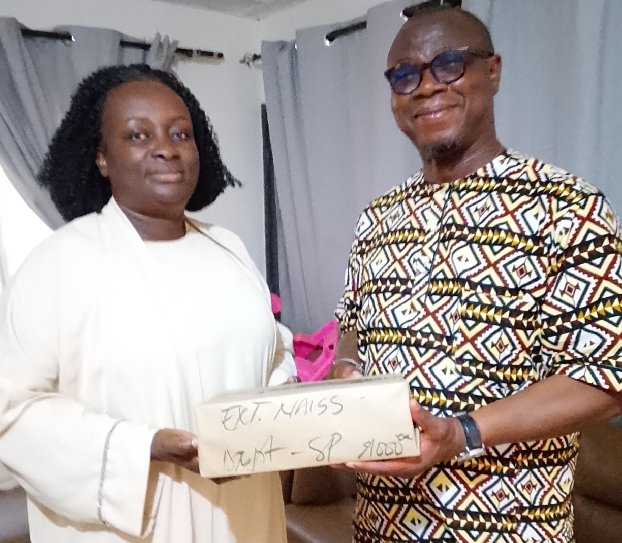 Prikro : Antoine Bessin  Adjinan au secours des usagers face à la pénurie d'imprimés d’actes de naissance