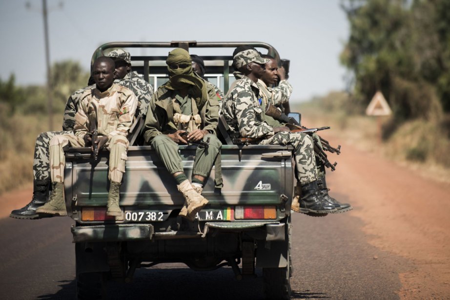 Un convoi de militaires maliens.