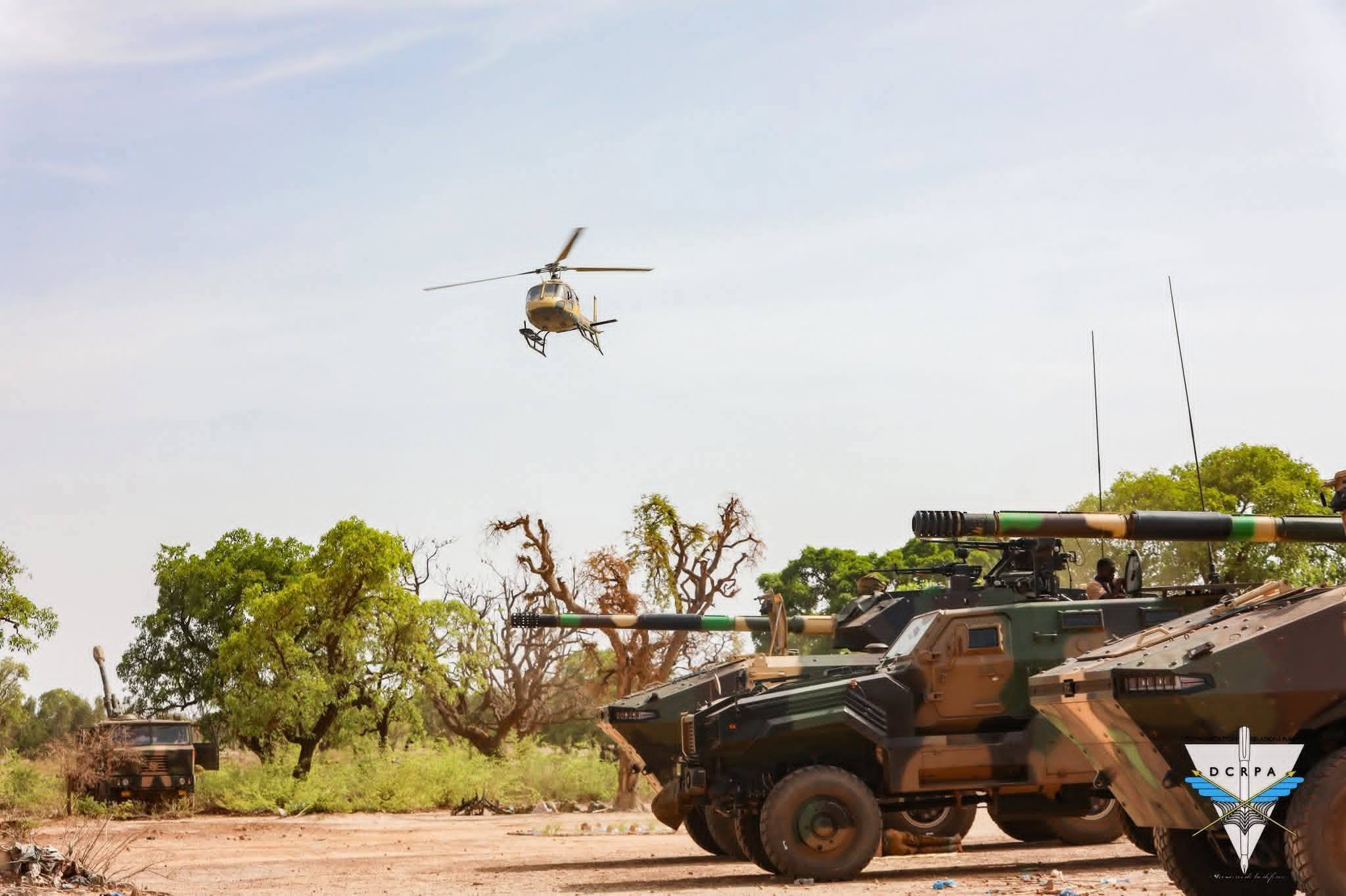 Au Burkina Faso, plus de 1 800 militaires ont participé à l’exercice tactique « Bangré I » du 4 au 8 mai 2026 face aux défis sécuritaires.