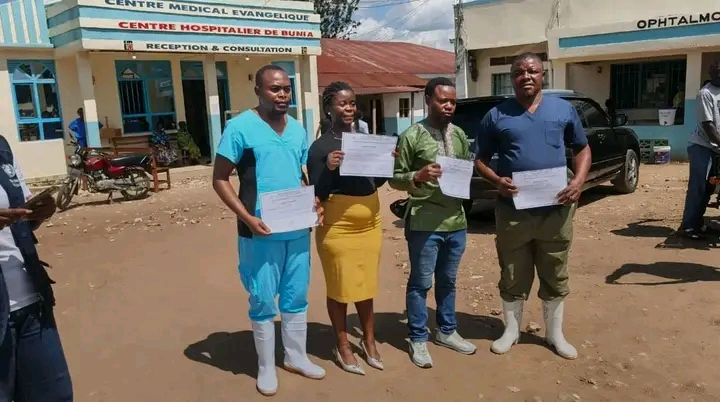 RDC : quatre infirmiers guéris d’Ebola Bundibugyo, un signal d’espoir à Bunia