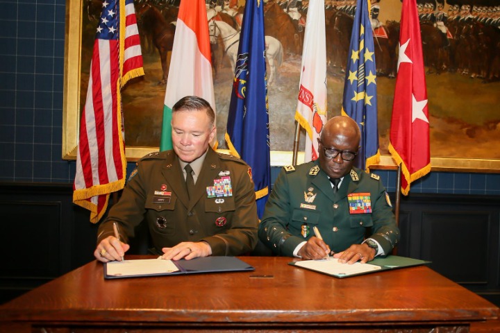 Côte d’Ivoire : un nouveau partenariat militaire avec les États-Unis pour renforcer les capacités des FACI