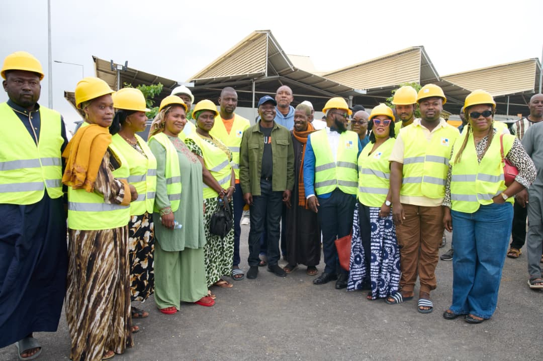 Le ministre-maire Amadou Koné visite le Grand Marché de Bouaké, dont les travaux sont achevés à 98 %.