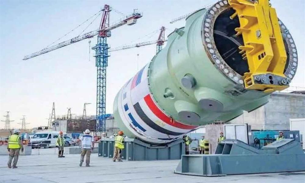 À Al-Dabaa, l’Égypte accélère son programme nucléaire civil avec la construction de quatre réacteurs pour renforcer son autonomie énergétique.