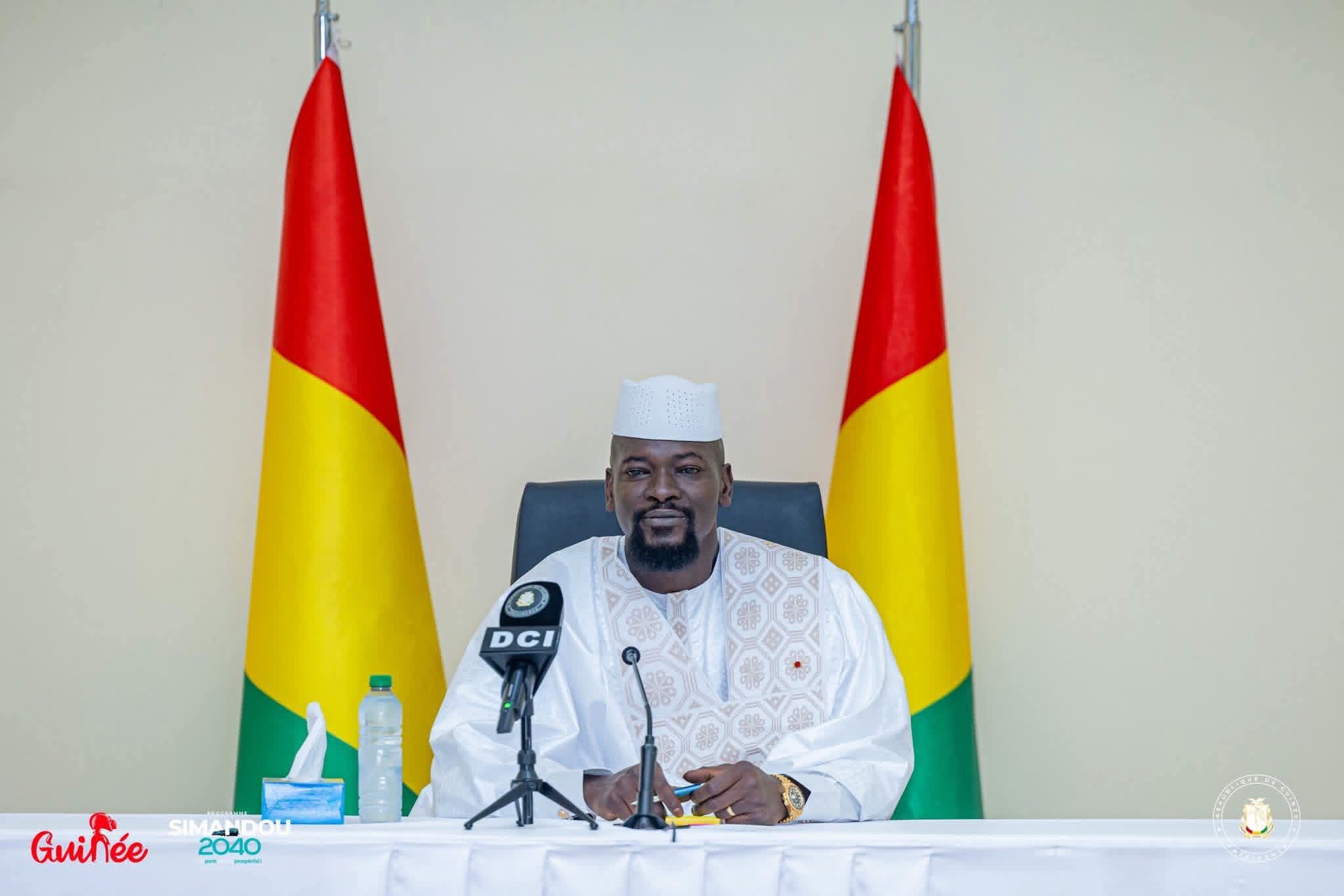 La Guinée participe au projet ECO, mais choisit de conserver le franc guinéen dans un premier temps.