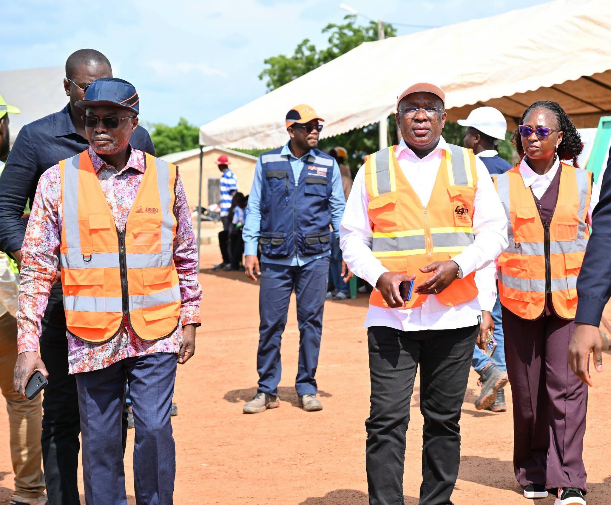 Jean-Claude Kouassi aux côtés du ministre Hien Yacouba Sié sur les chantiers routiers du Nord-Est.