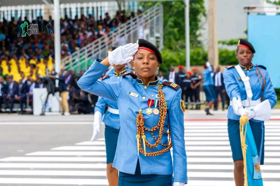 Silifatou Bouari, ancienne élève, devient la première femme à diriger le lycée militaire de Natitingou.
